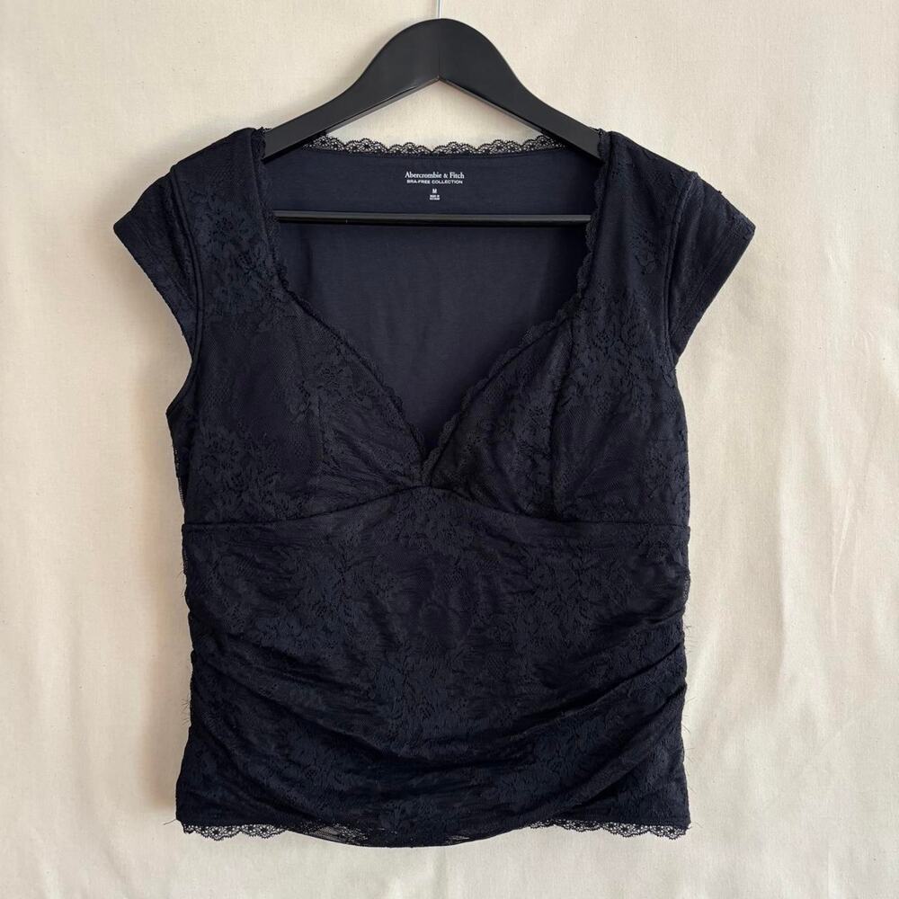 Abercrombie & Fitch Zoe Bra-Free Black Lace Y2K Sweetheart Top - Size M